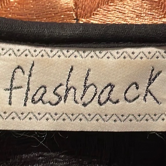 FLASHBACK  M  SHORT BOLERO JACKET WITH LAPELS AND LARGE WOODEN BUTTON - Picture 3 of 17